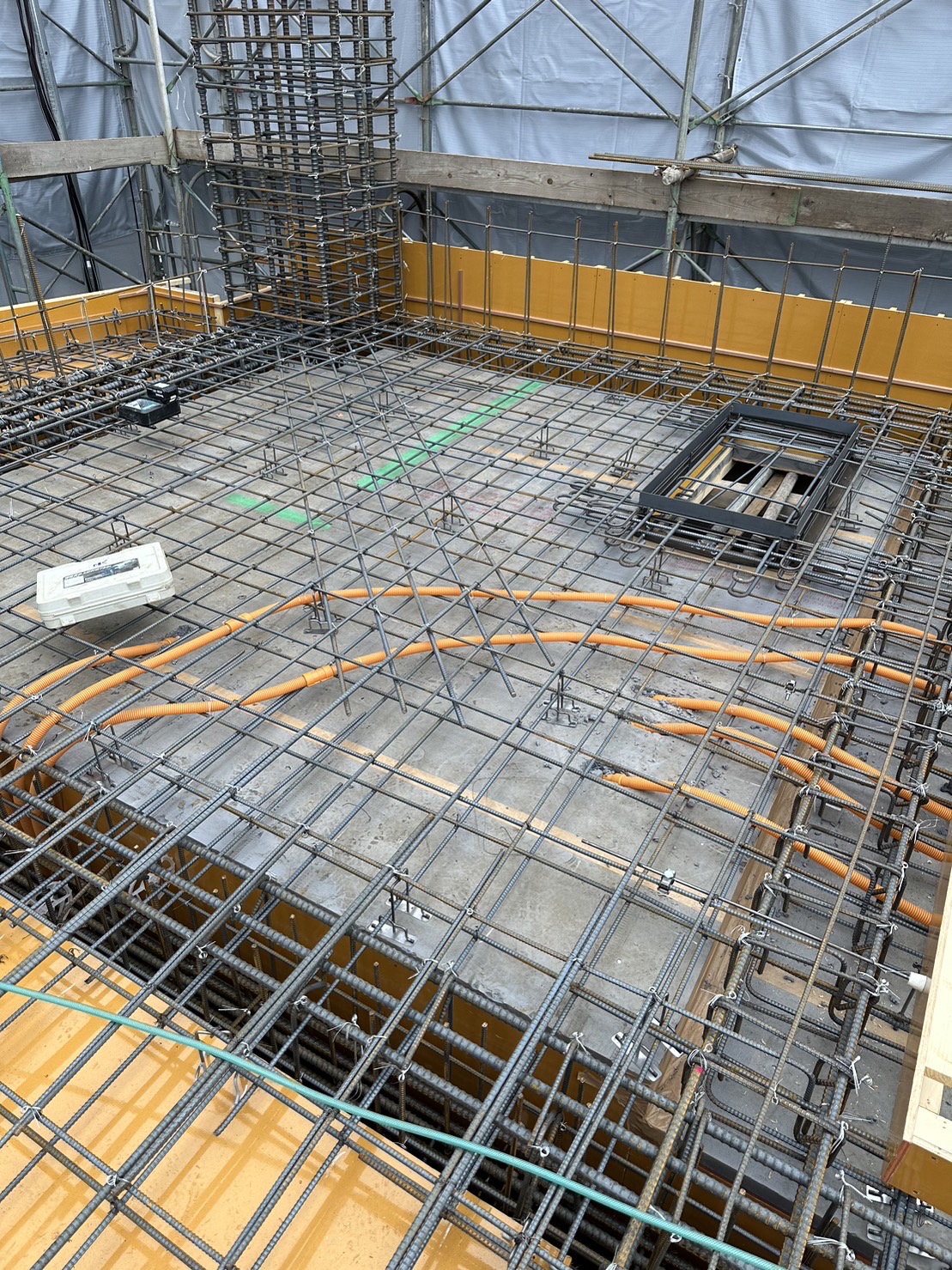 東京都 世田谷区 新築マンション 床スラブ配管 スリーブ入れ 実施！ | 志木建総 埼玉県志木市の建築・不動産からリフォーム・リノベーションまで